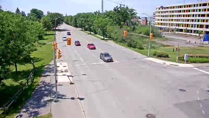 Traffic camera image at 2025-06-30 17:16:04