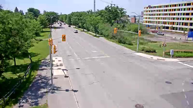 Traffic camera image at 2025-06-30 17:21:00
