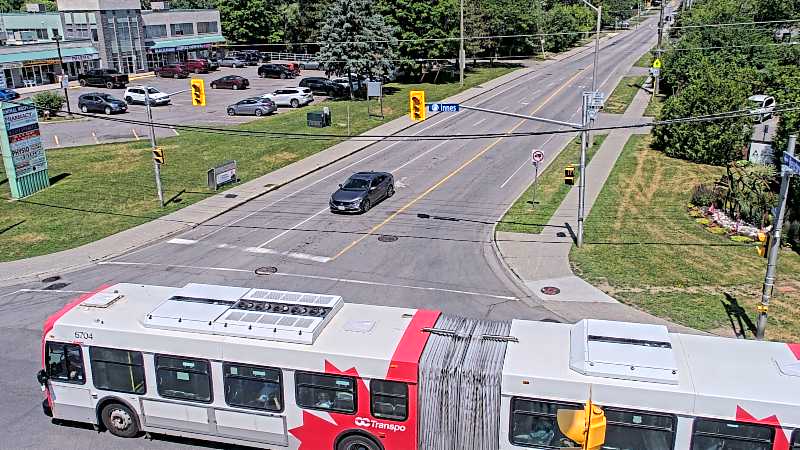 Traffic camera image at 2025-06-30 15:55:50