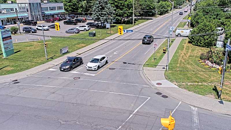 Traffic camera image at 2025-06-30 16:15:47