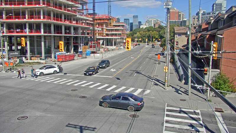 Traffic camera image at 2025-09-14 18:35:05