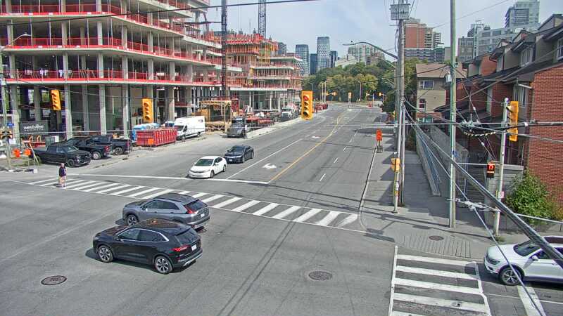 Traffic camera image at 2025-09-17 16:45:05