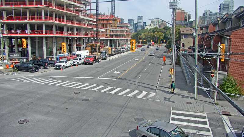 Traffic camera image at 2025-09-17 17:10:05