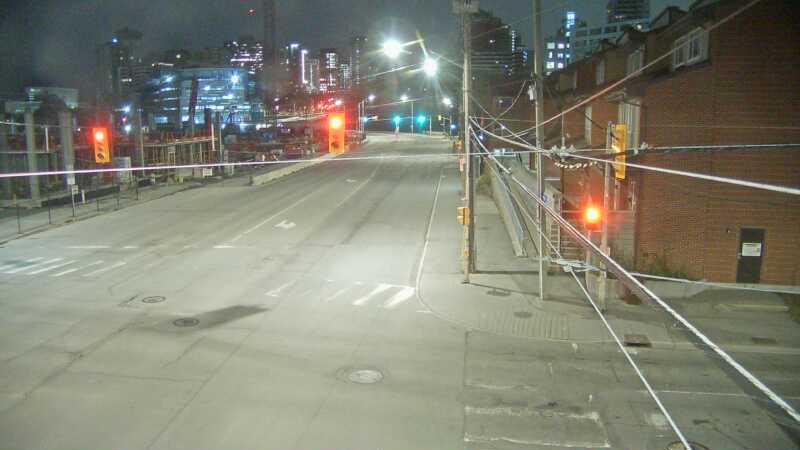 Traffic camera image at 2025-05-09 05:30:05