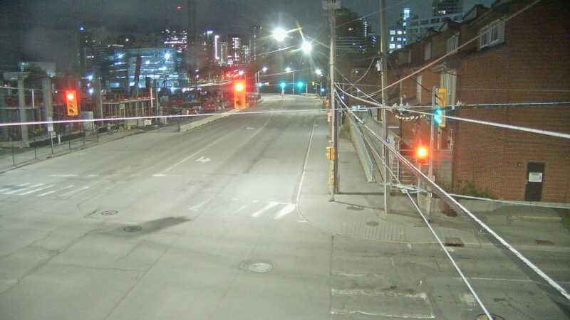 Traffic camera image at 2025-05-09 05:40:05