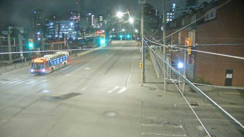 Traffic camera image at 2025-05-09 06:15:05