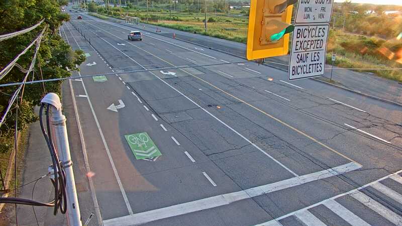Traffic camera image at 2025-07-04 00:25:16
