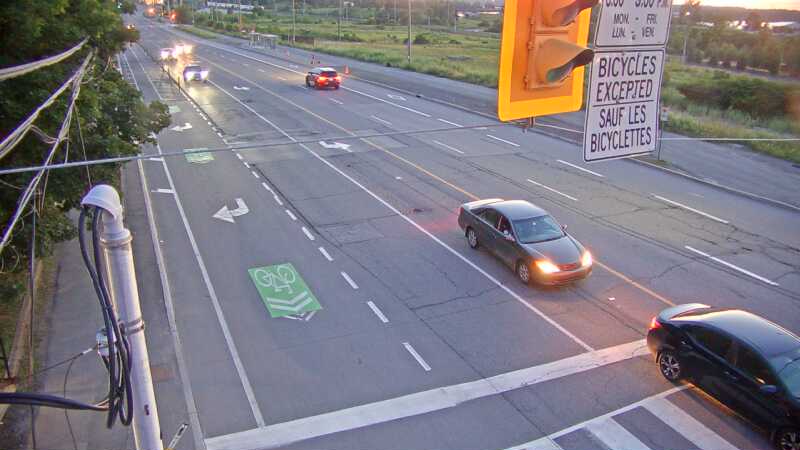 Traffic camera image at 2025-07-04 01:15:07