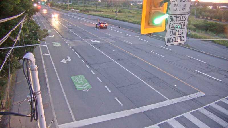 Traffic camera image at 2025-07-04 01:20:15
