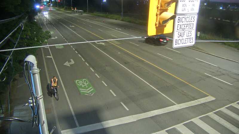 Traffic camera image at 2025-07-04 01:45:15