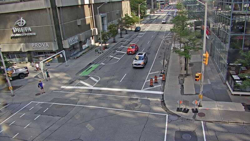 Traffic camera image at 2025-08-24 14:30:11