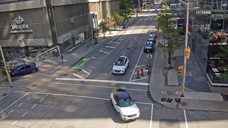 Traffic camera image at 2025-08-24 15:10:12
