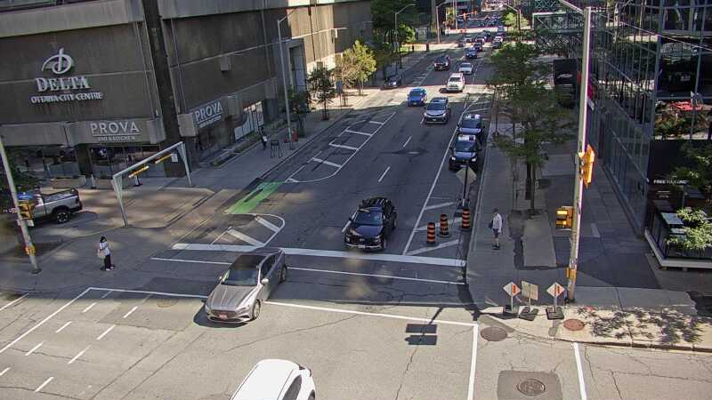 Traffic camera image at 2025-08-24 15:25:10