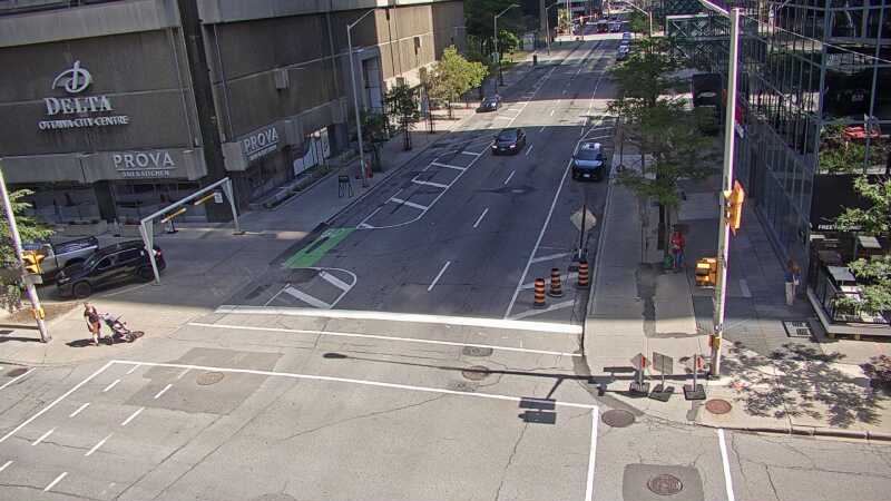 Traffic camera image at 2025-08-24 15:40:08