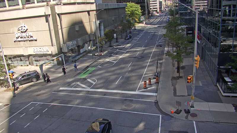 Traffic camera image at 2025-09-14 17:40:08