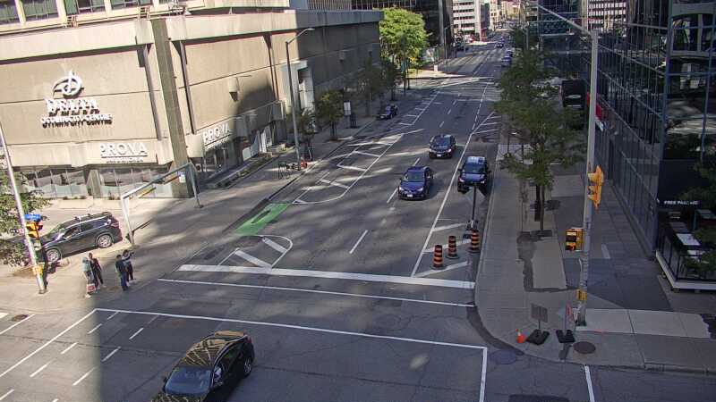 Traffic camera image at 2025-09-14 17:45:11