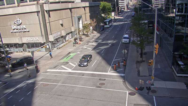 Traffic camera image at 2025-09-14 18:15:11