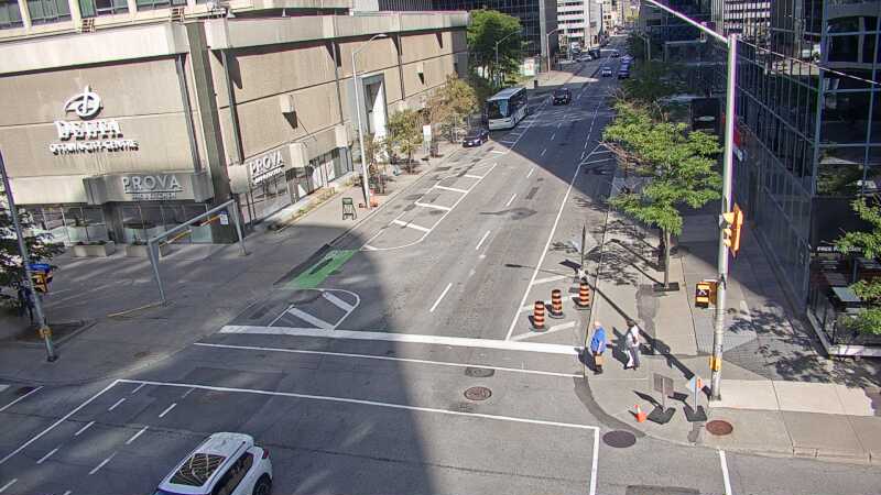 Traffic camera image at 2025-09-14 18:35:08