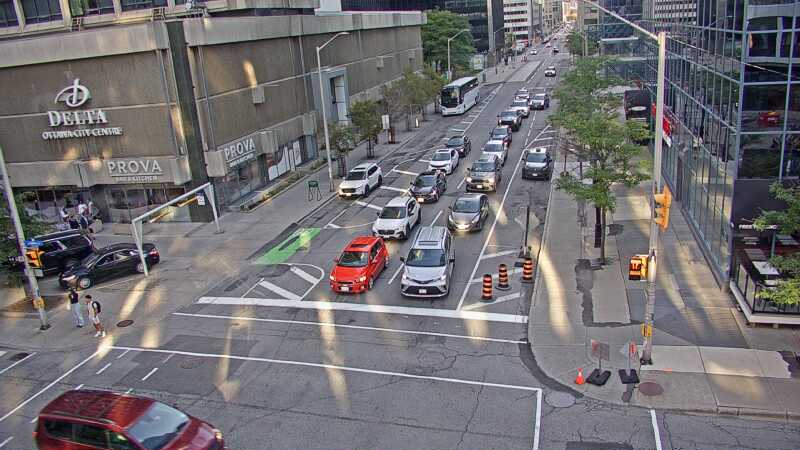 Traffic camera image at 2025-09-16 12:15:07