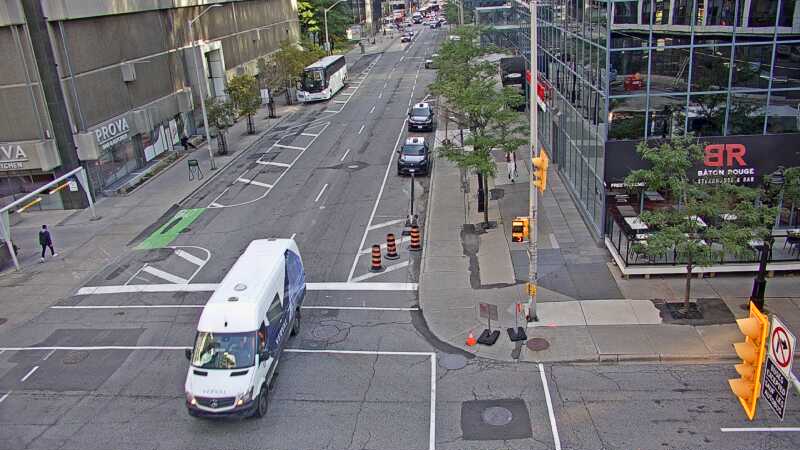 Traffic camera image at 2025-09-16 13:25:08