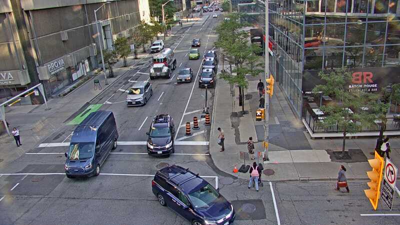 Traffic camera image at 2025-09-16 13:45:07