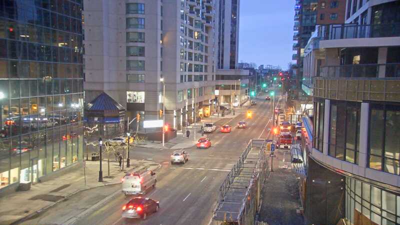 Traffic camera image at 2025-03-25 10:40:10