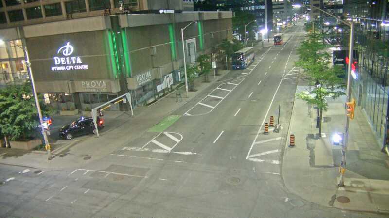 Traffic camera image at 2025-06-09 08:30:11