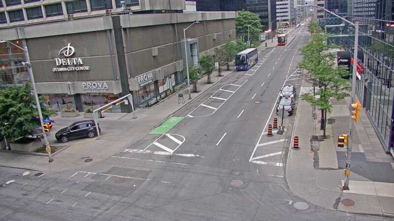 Traffic camera image at 2025-06-09 09:45:21