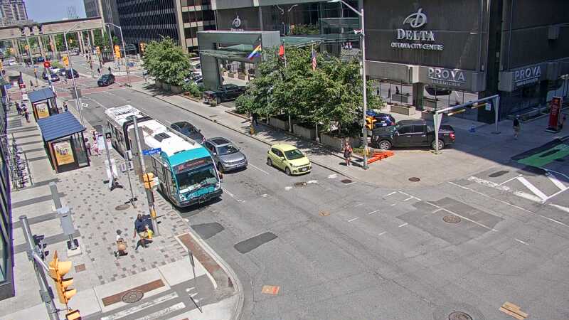 Traffic camera image at 2025-06-30 16:15:09