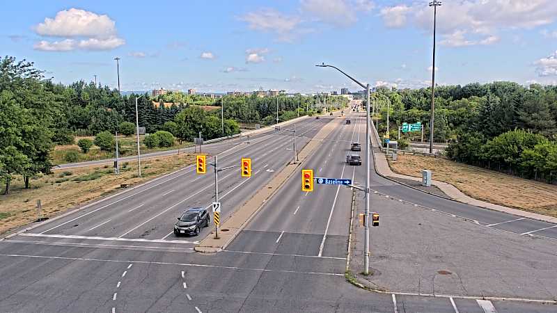 Traffic camera image at 2025-08-24 14:30:50