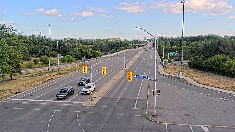 Traffic camera image at 2025-08-24 14:35:50