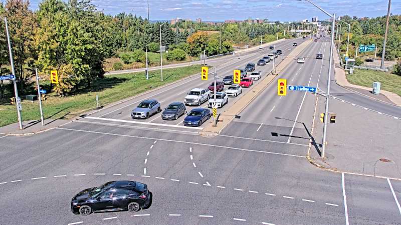 Traffic camera image at 2025-09-14 17:35:50