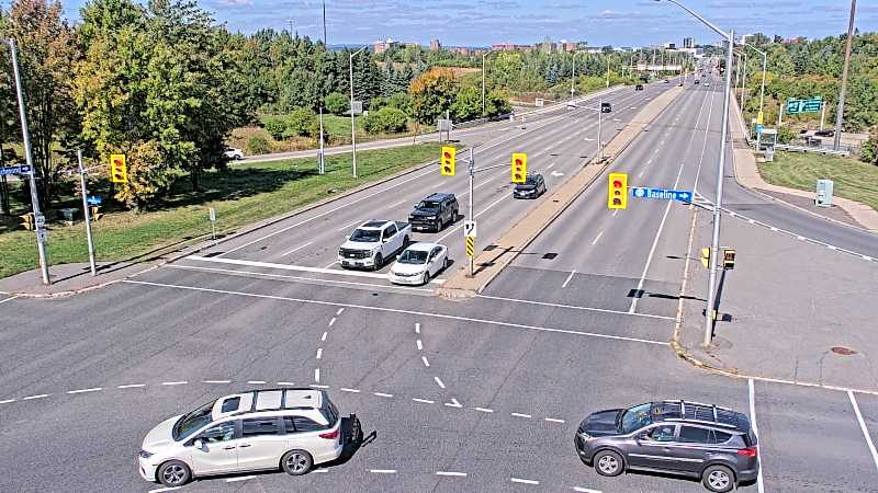 Traffic camera image at 2025-09-14 18:20:51