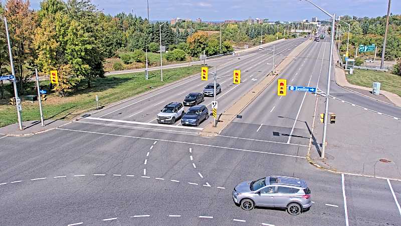 Traffic camera image at 2025-09-18 17:40:56