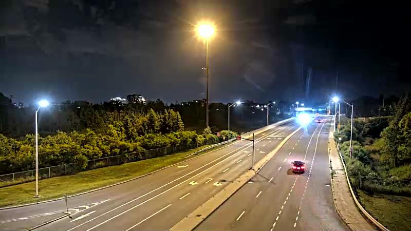 Traffic camera image at 2025-07-03 03:05:54