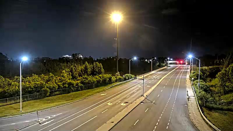 Traffic camera image at 2025-07-03 04:10:47