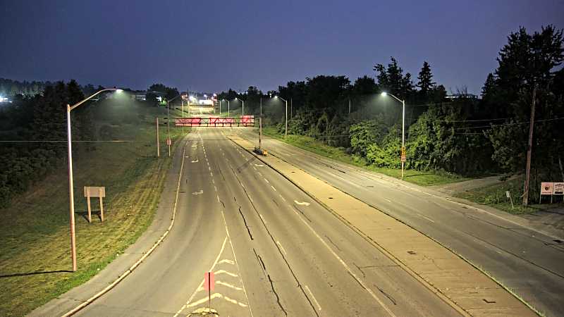 Traffic camera image at 2025-07-31 01:15:50