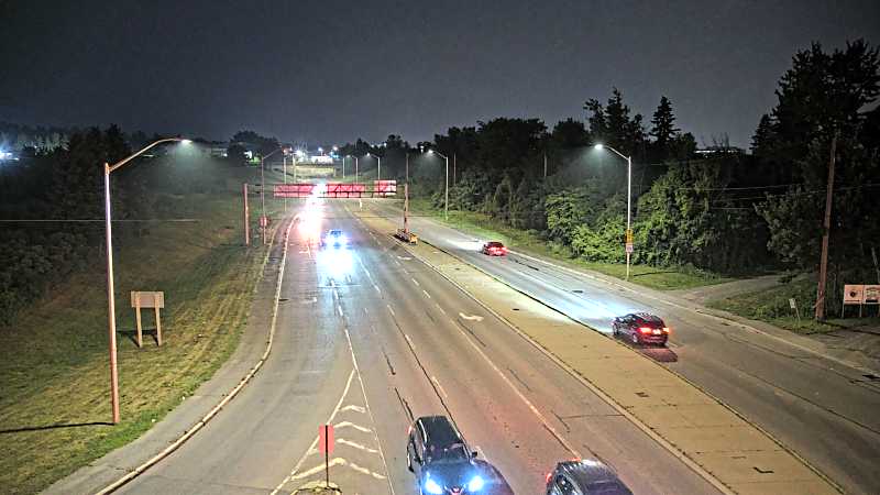 Traffic camera image at 2025-07-31 01:35:50