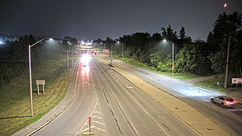Traffic camera image at 2025-07-31 01:55:48