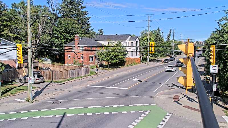 Traffic camera image at 2025-08-24 14:35:51
