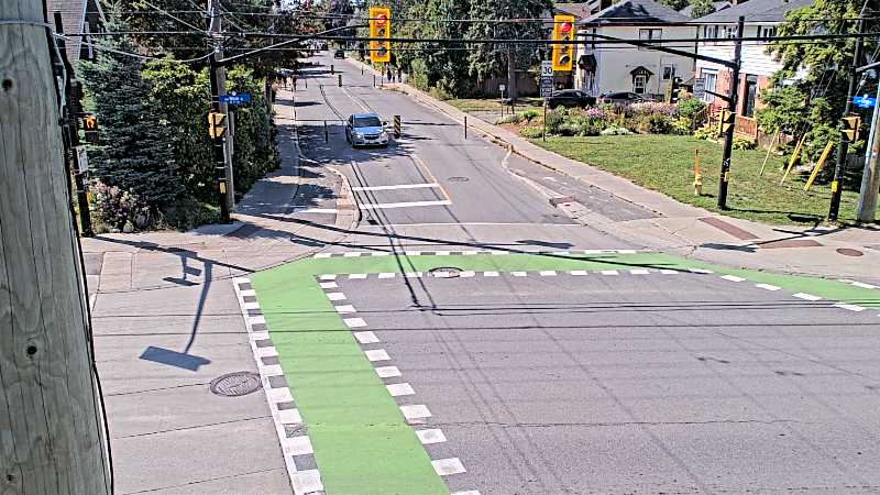 Traffic camera image at 2025-09-14 17:15:54
