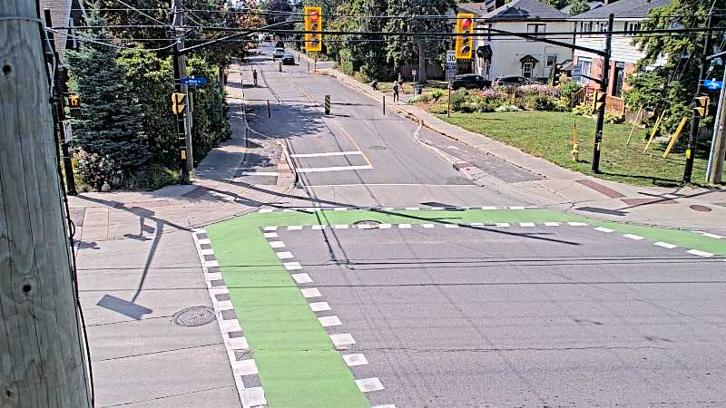 Traffic camera image at 2025-09-14 17:35:50