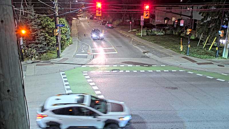 Traffic camera image at 2025-09-18 00:10:46