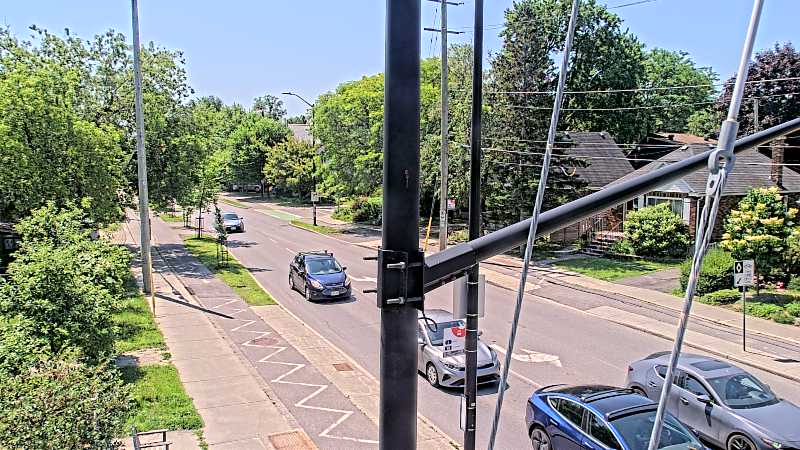 Traffic camera image at 2025-06-30 15:40:47