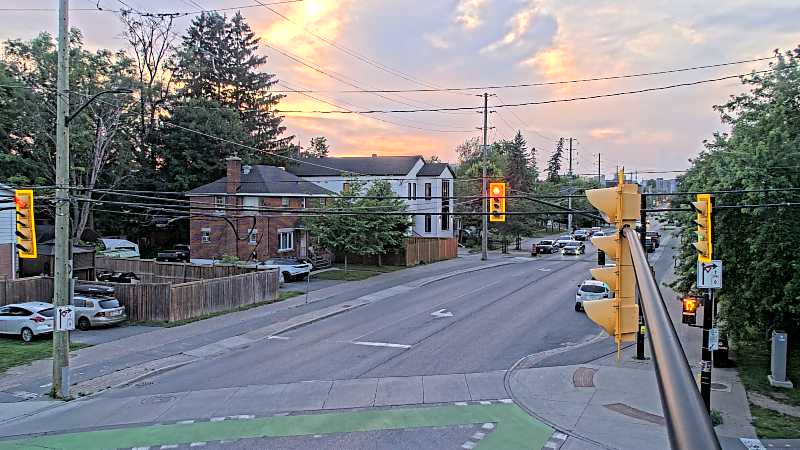 Traffic camera image at 2025-07-06 00:40:44