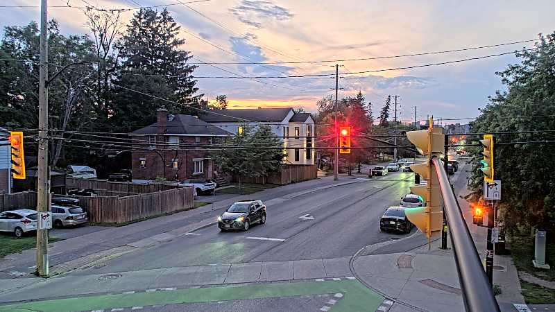 Traffic camera image at 2025-07-06 01:11:02