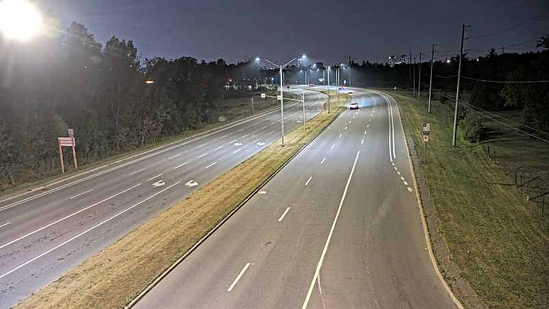 Traffic camera image at 2025-08-04 01:25:45