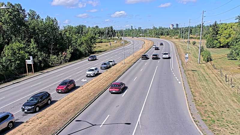 Traffic camera image at 2025-08-24 15:10:45