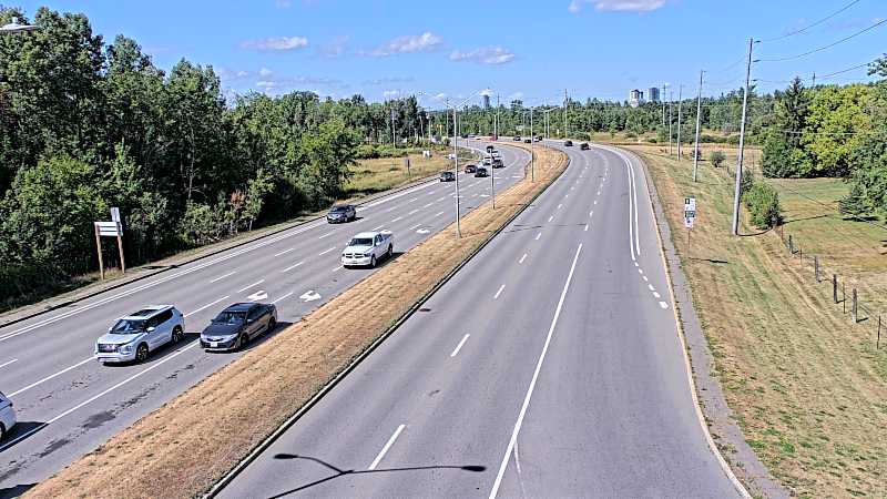 Traffic camera image at 2025-08-24 15:20:51