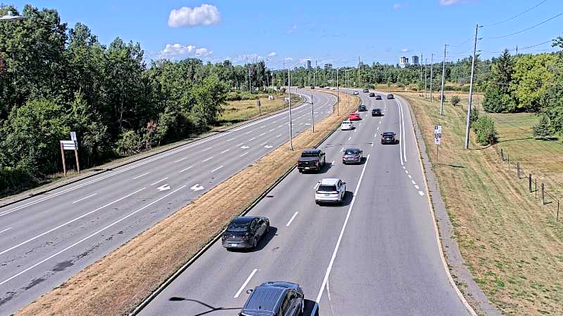 Traffic camera image at 2025-08-24 15:35:50